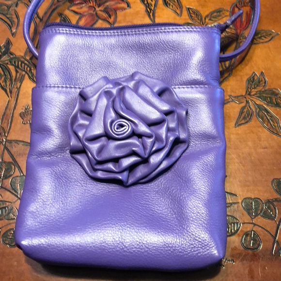 Leather bag with shoulder strap - Picture 1 of 2